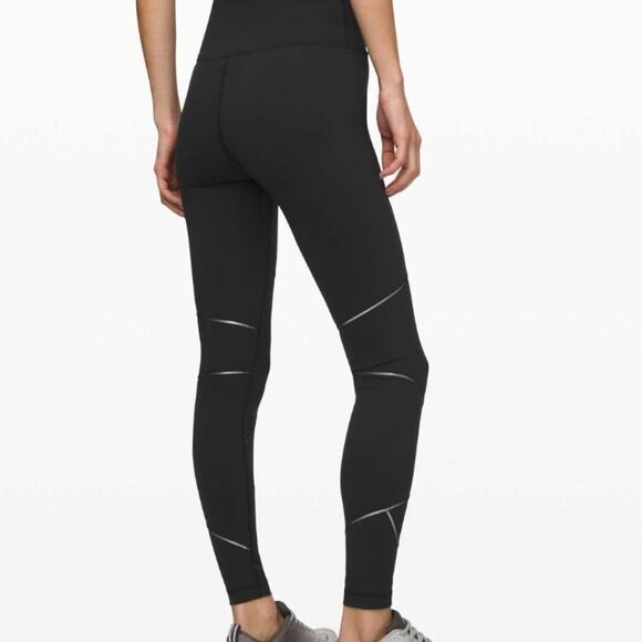 Lululemon Wunder Under High Rise Tight Ray with Skull Size 4 - Picture 2 of 6